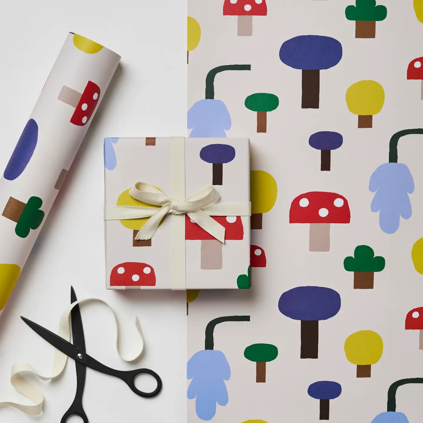 Kinshipped x Ayesha Pearce Oak Leaf & Mushroom Gift Wrap