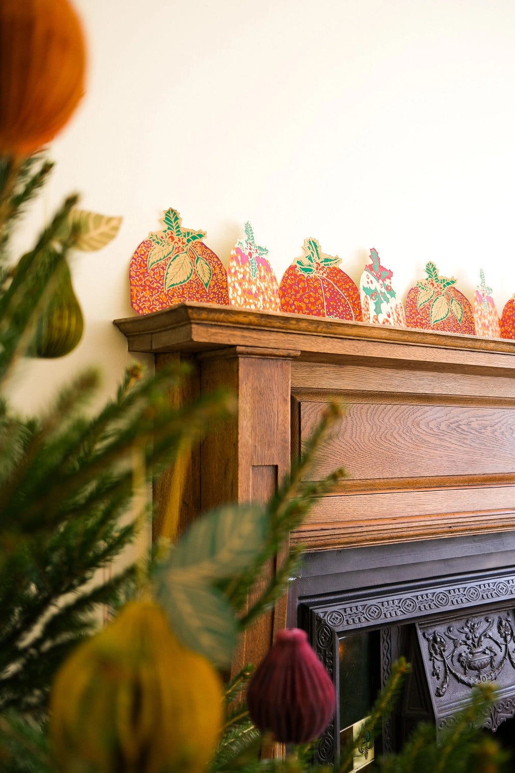 Christmas Pudding Concertina Garland