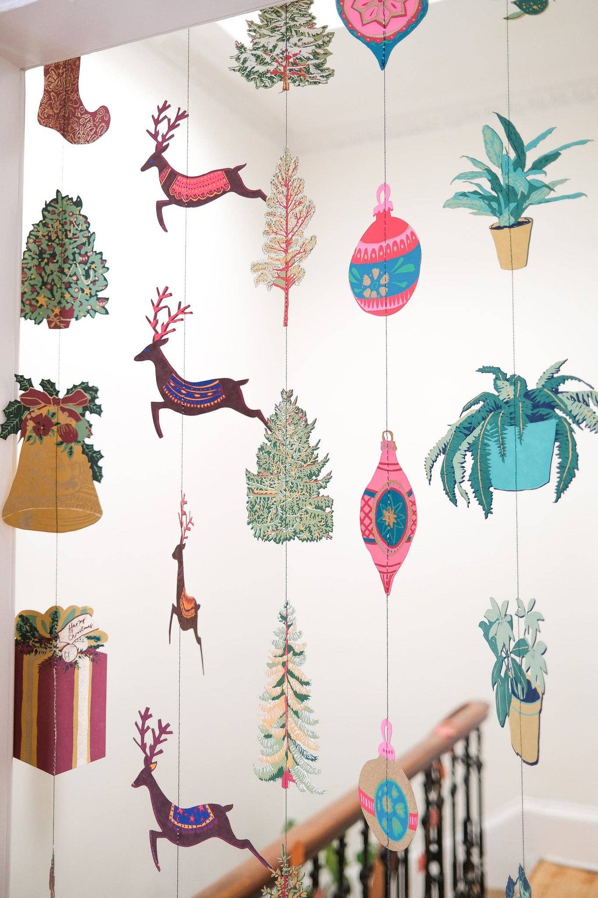Reindeers Vertical Wall Hanging Garland