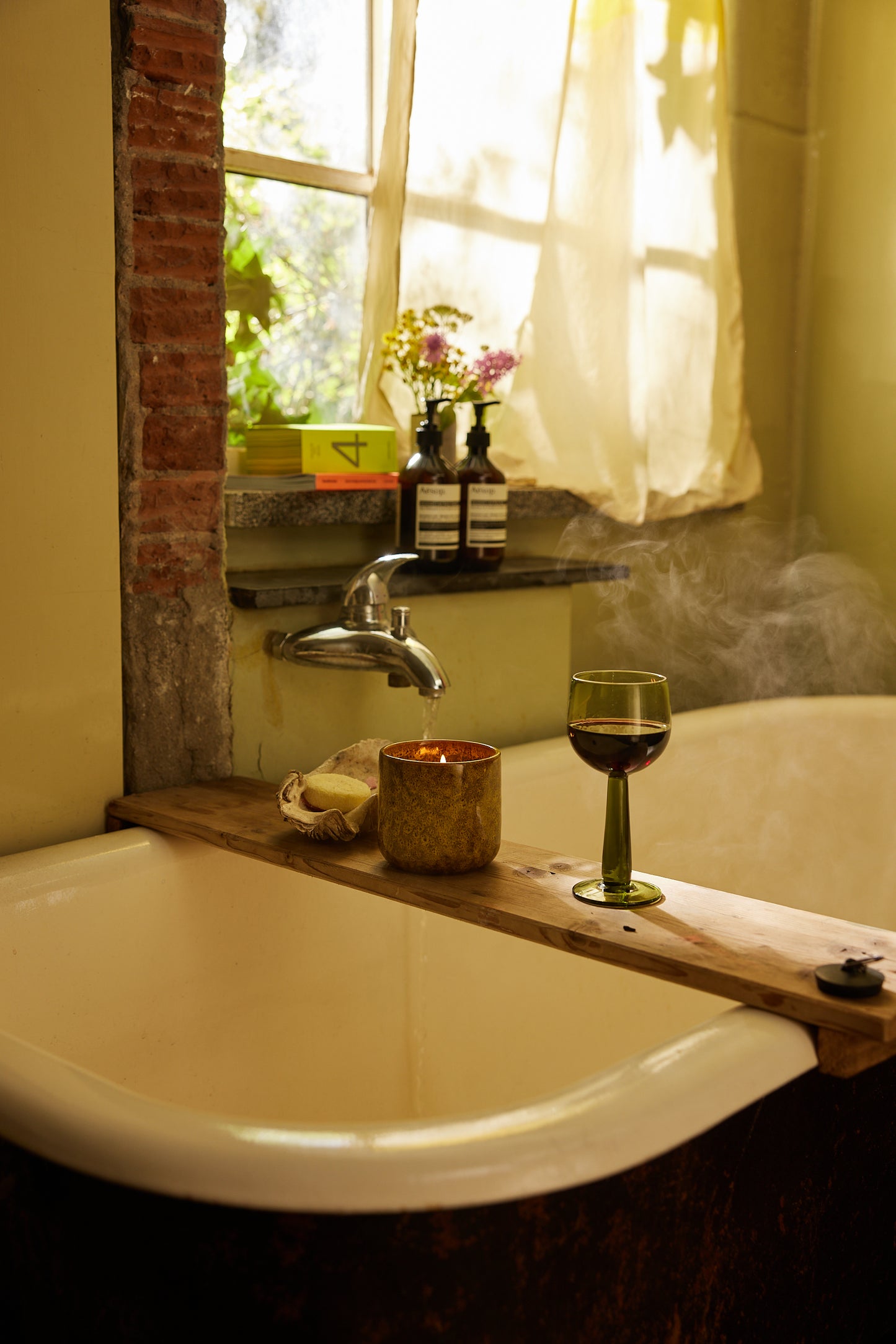 HKliving Ceramic Candle - Cocktails in Manhattan