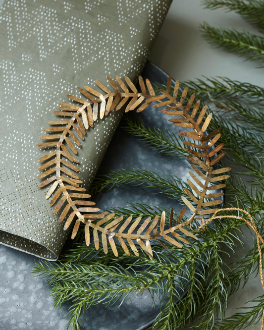 Golden Brass Wreath Tree Decoration