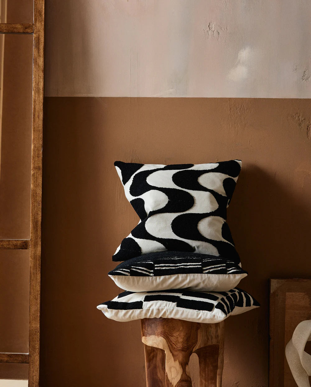 Coxa Black & White Cushion Cover