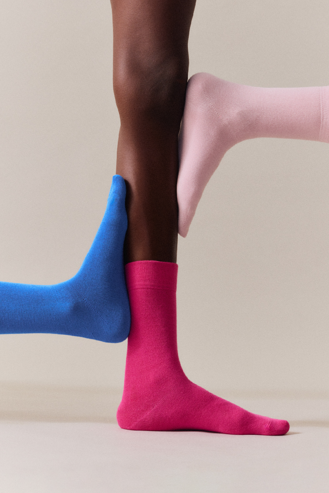 Dahlia Pink Bamboo Socks