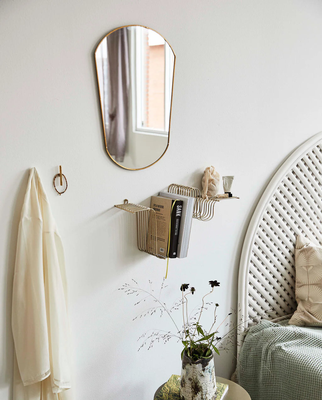 Brava Shelf
