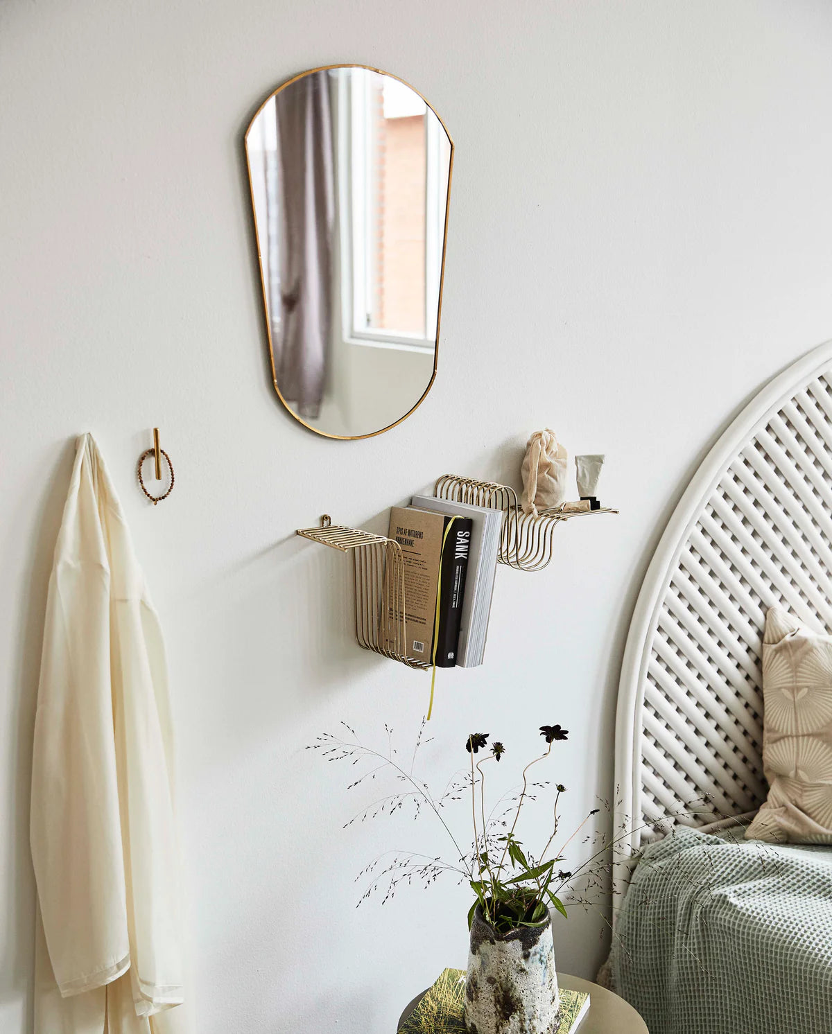 Brava Shelf