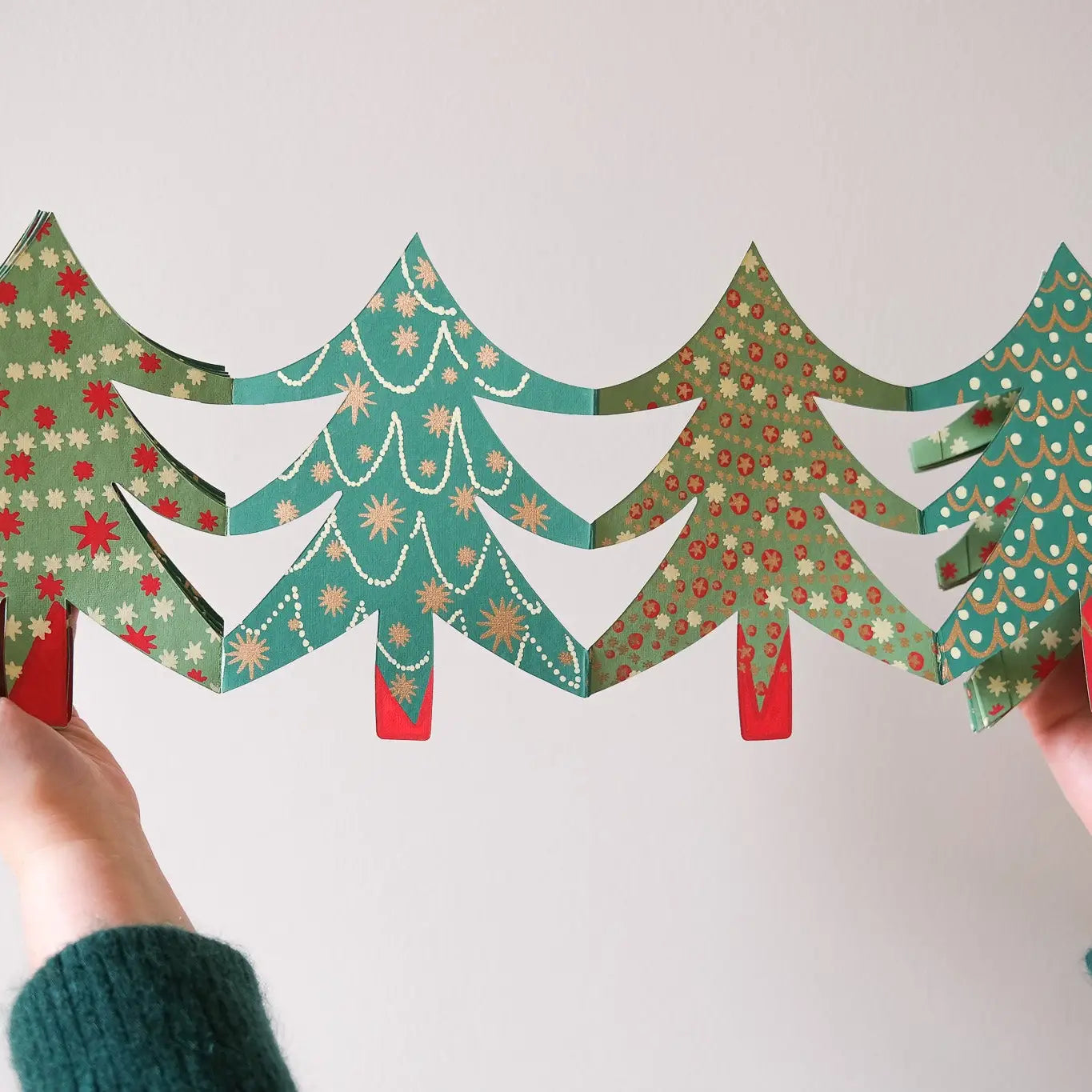 Christmas Tree Concertina Garland