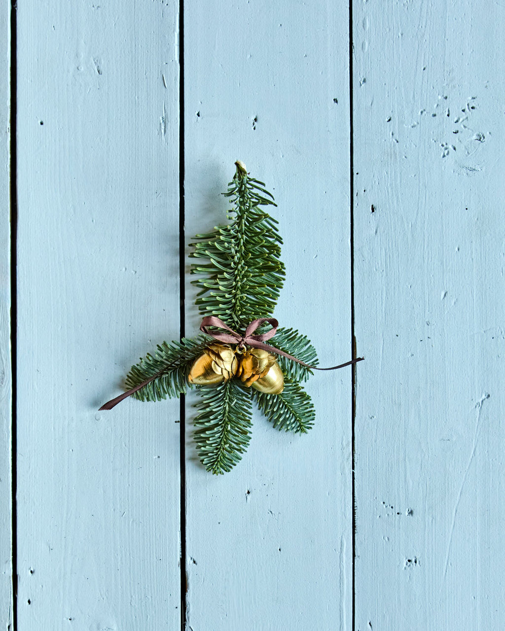 Gold Acorn Tree Decoration (Set of 4)