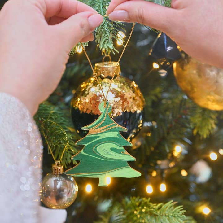 Keepsake Marble Tree Ornament Card