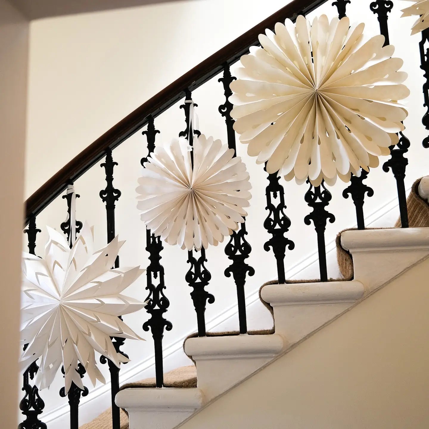 Traditional White Star Paper Decorations