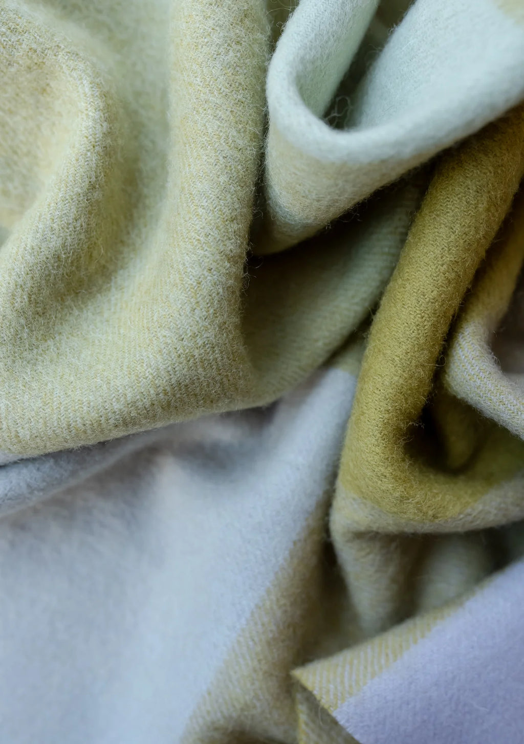 Lambswool Oversized Scarf