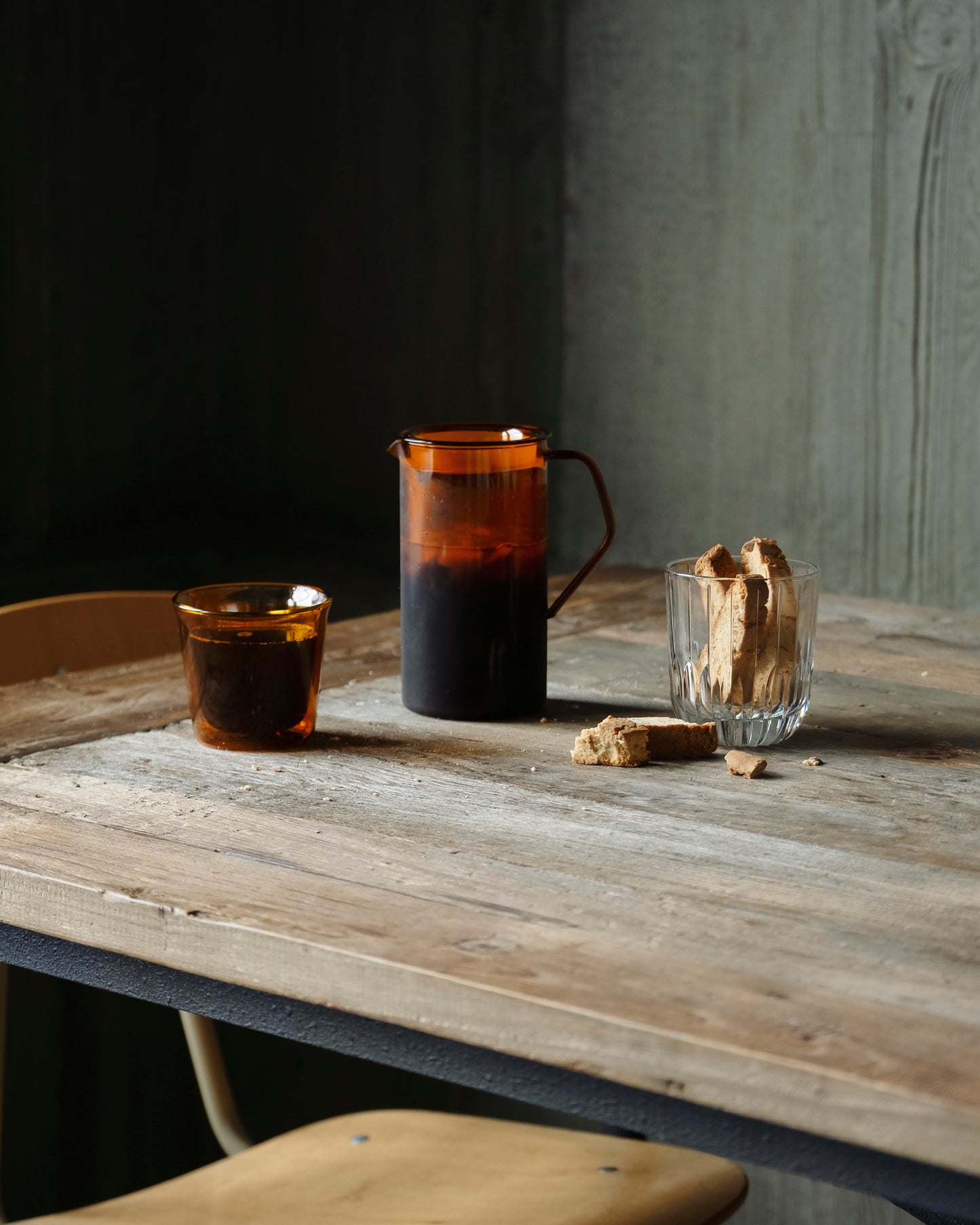 CAST AMBER jug (750ml)